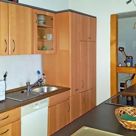 아파트 Ferienwohnung In Der Alten Schule *