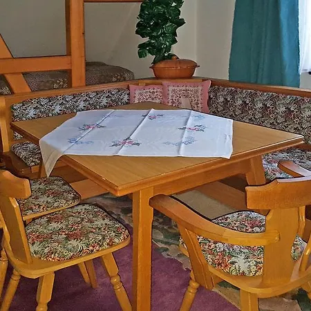 Ferienwohnung In Der Alten Schule Langhagen